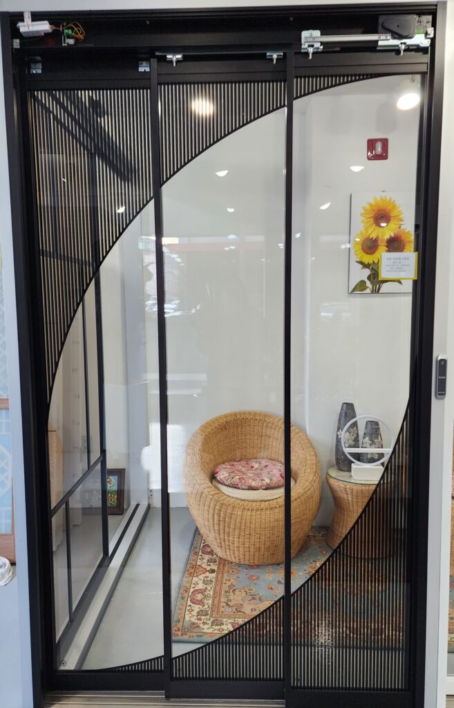 1948697120_XQgh0eHS_5b1e85f7a7efea558138fa3b1d72813475f99ec3.jpg 이미지크게보기